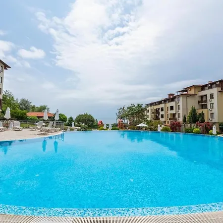 къща на брега на морето влас, Garden Of Eden Apartman Szveti Vlasz