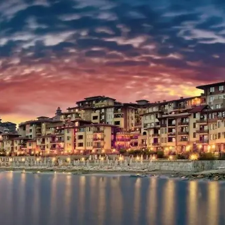 къща на брега на морето влас, Garden Of Eden