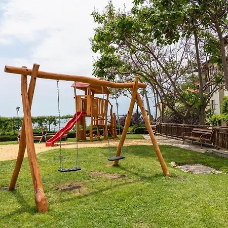 къща на брега на морето влас, Garden Of Eden *