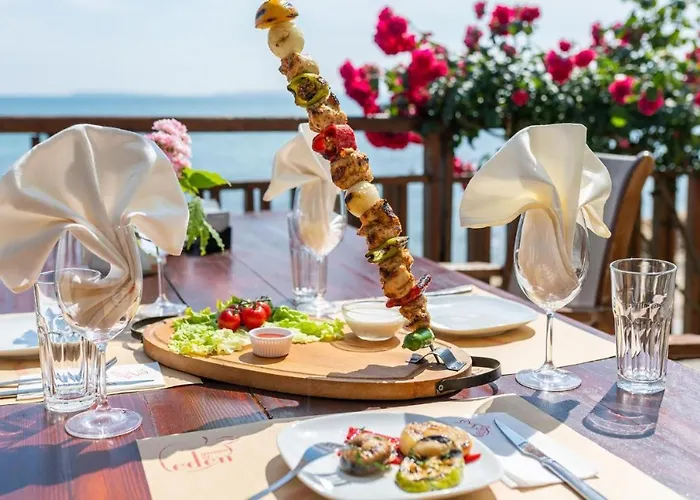 Apartament къща на брега на морето влас, Garden Of Eden *