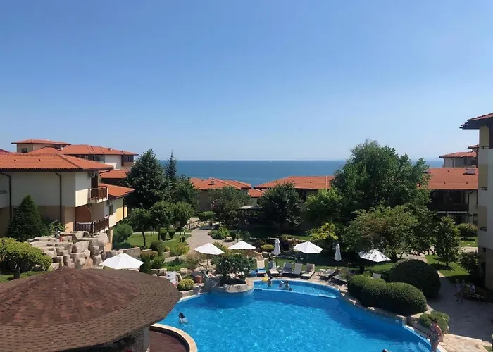 Apartament къща на брега на морето влас, Garden Of Eden